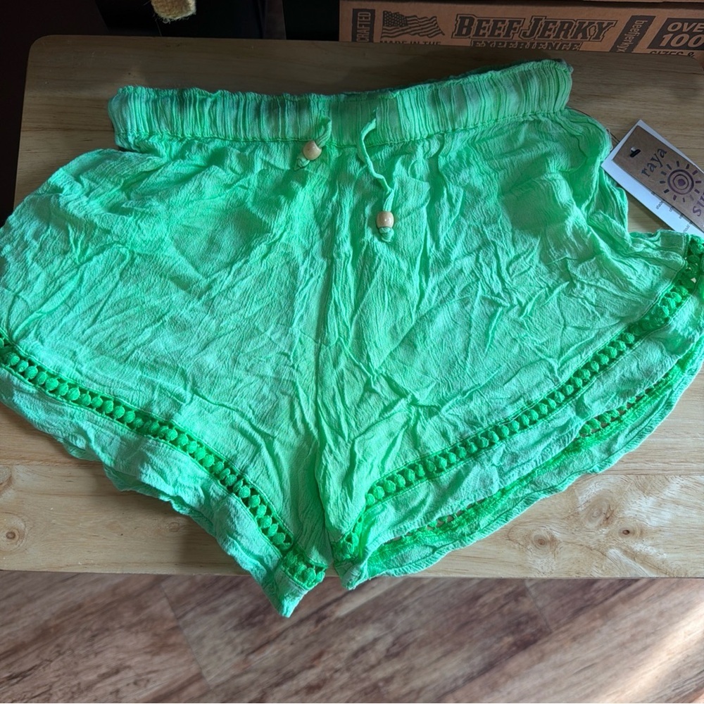 Rays Sun Junior Lime Green Pom Pom Shorts Boho Chic Beach Vacation Drawstring L - Picture 3 of 14